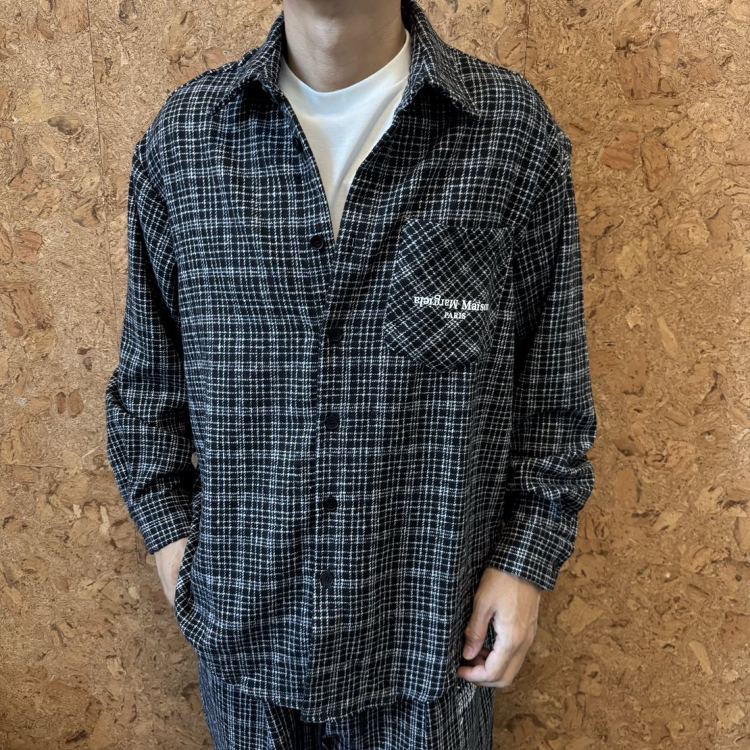 MM6🌟早秋新款休闲长袖套装🆕采用优质面料，搭上身足够吸睛且回头率爆棚！超薄舒适，简约大气，男女同款！码