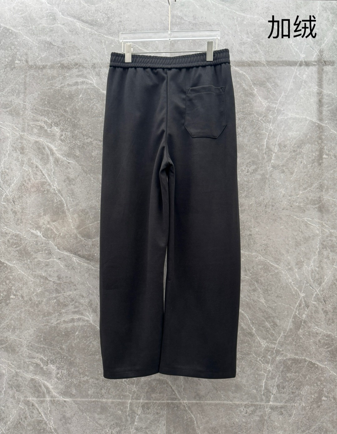 （新出加绒）alo🌈🌈新款加绒休闲裤，采用高定面料，裤子腰头饰有logo字母设计，面料手感柔软滑润、保型
