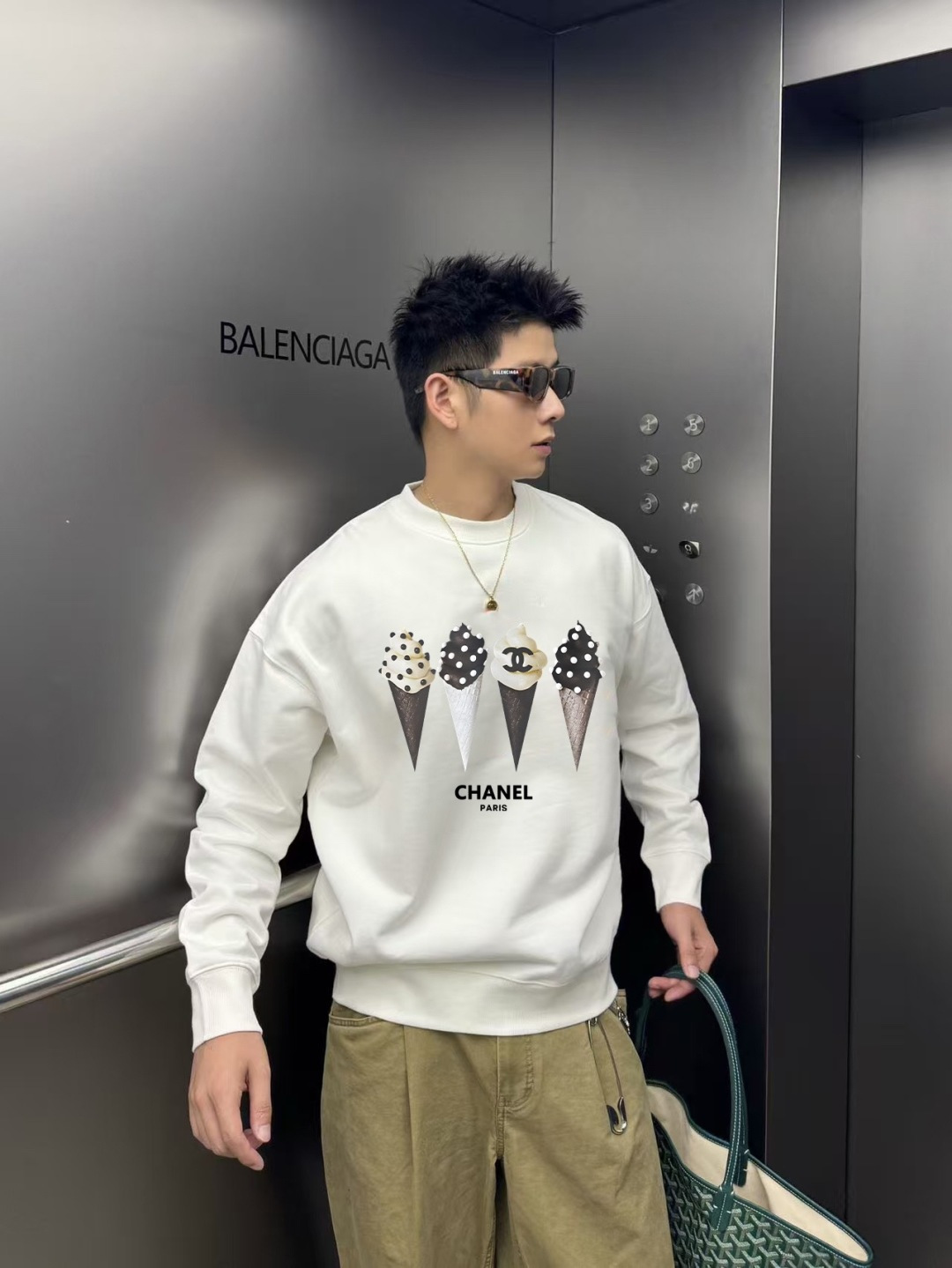 CHANE*小香2025秋冬新款 双C字母logo印花 定制面料400g 圆领卫衣 男女同款尺码：S M