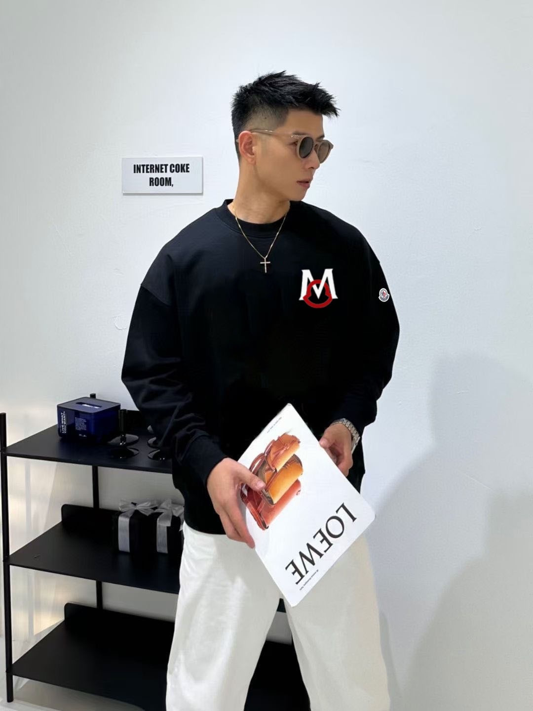 MONCL* 蒙口*2025秋冬新款圆领卫衣400克毛圈纯棉字母logo立体发泡颜色：黑色 白色 蓝色 