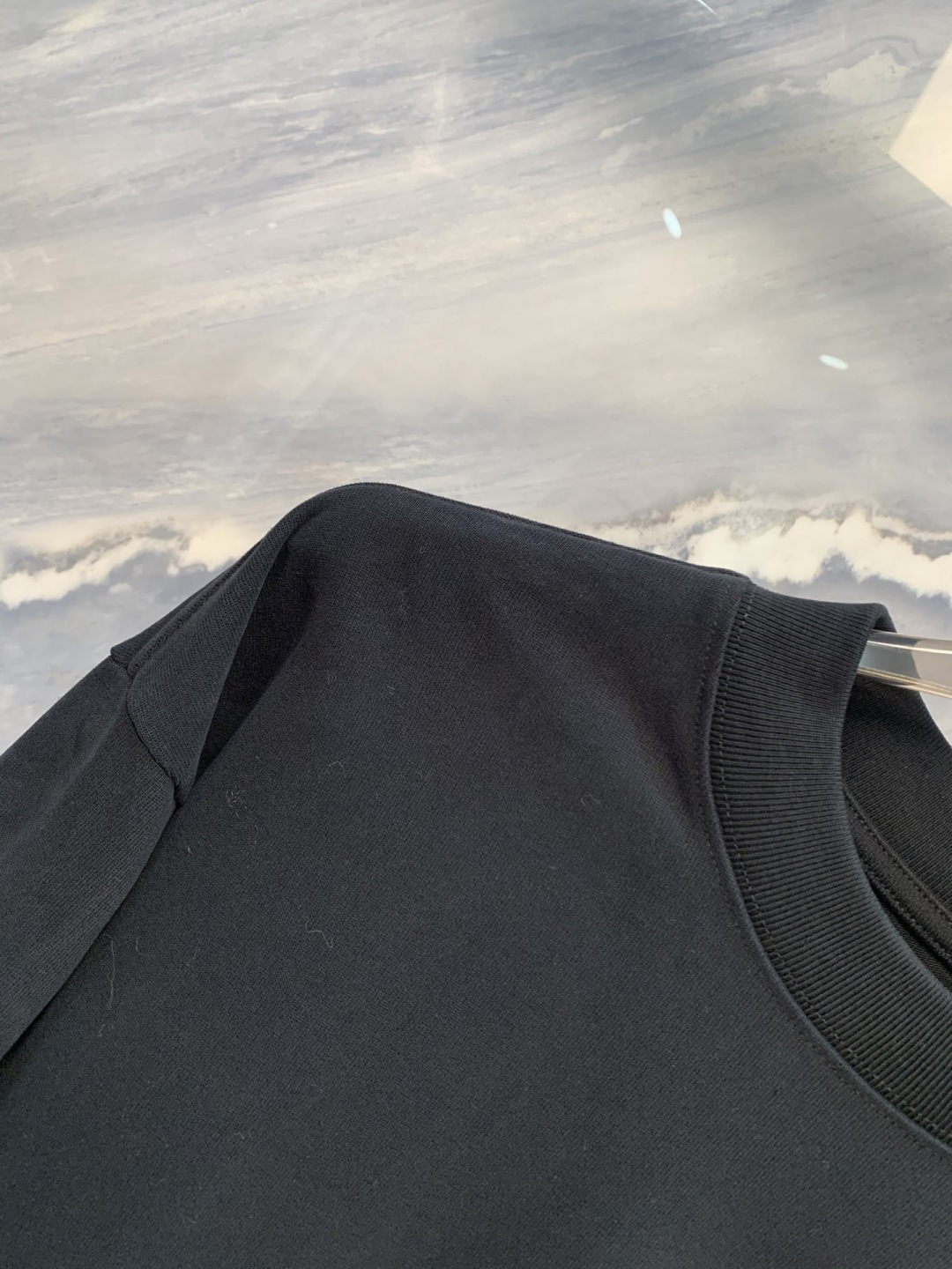 25新款磨毛长袖阔版T恤颜色：黑，白尺码：S-2XL