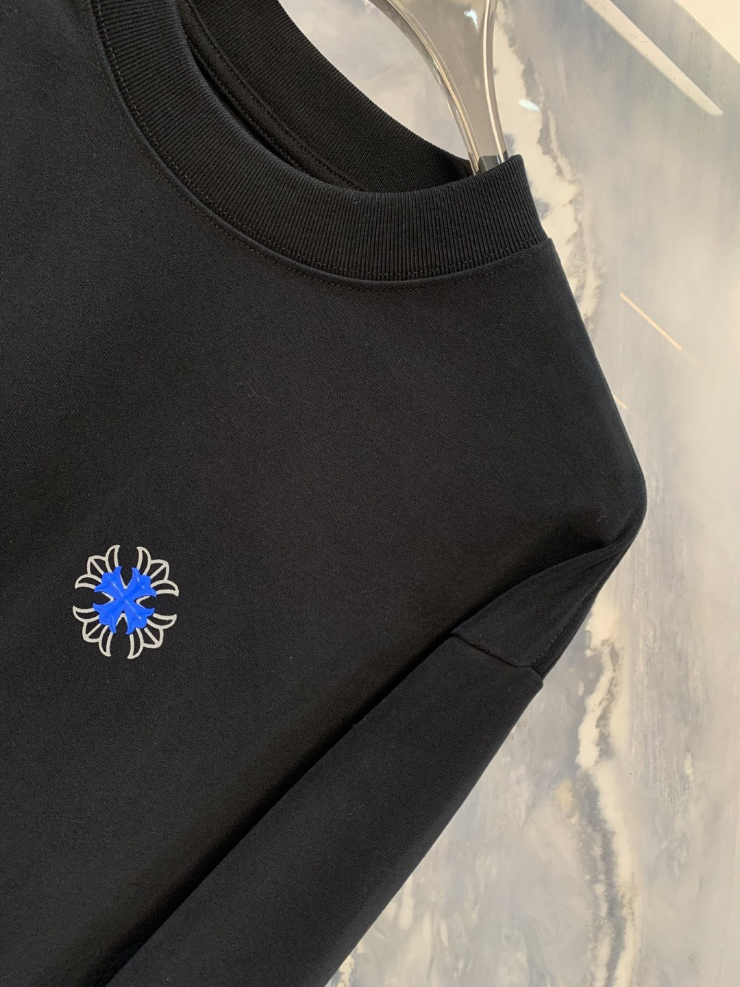 25新款磨毛长袖阔版T恤颜色：黑，白尺码：S-2XL