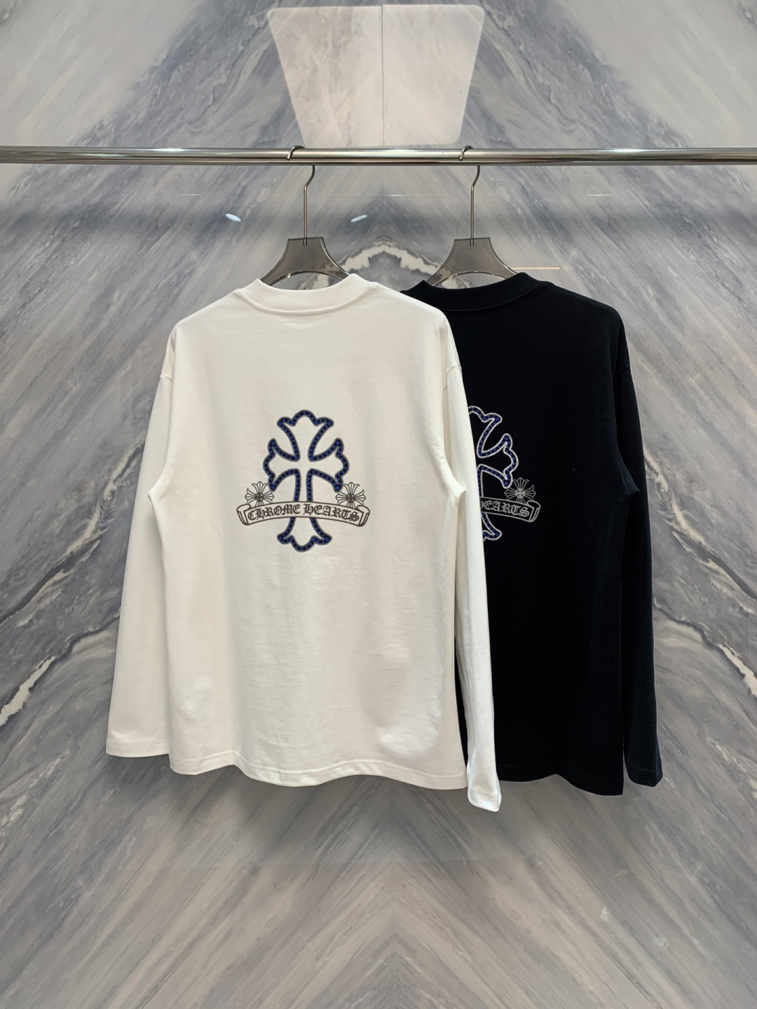 25新款磨毛长袖阔版T恤颜色：黑，白尺码：S-2XL