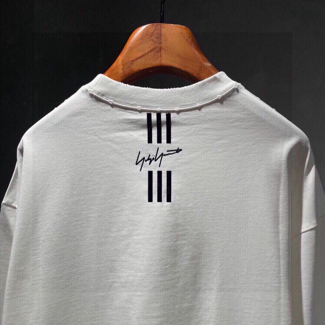 秋季新款Y3🌟，新款长袖，面料采用顶级原版精梳棉洗水面料，印花设计logo，时尚流，顶级的做工，高端品质