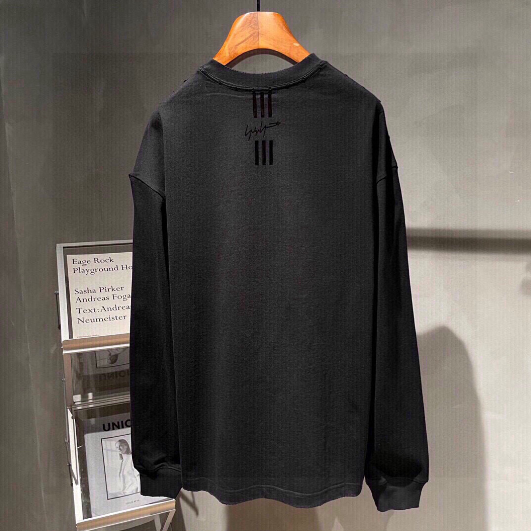 秋季新款Y3🌟，新款长袖，面料采用顶级原版精梳棉洗水面料，印花设计logo，时尚流，顶级的做工，高端品质