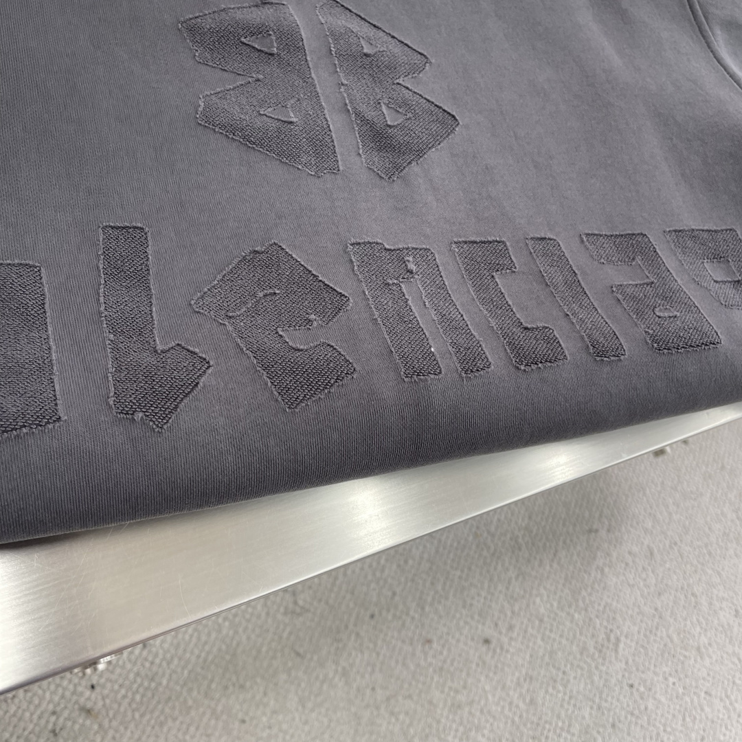 Balenciag 25fw新款字母拉链帽衫BB字母图形撞色层次印花.简单又高级！一款最基础的单品[得意