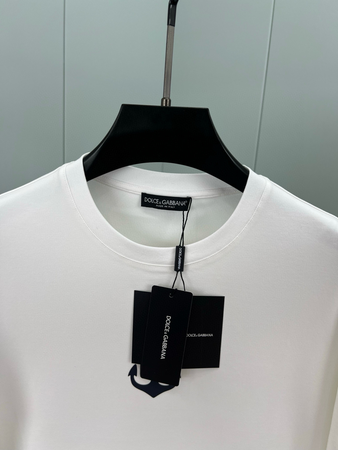 Dolce&Gabbana.杜嘉班纳 25秋冬新品船锚⚓印花标识棉质长袖T恤衫，D&G航海元素单品，采用