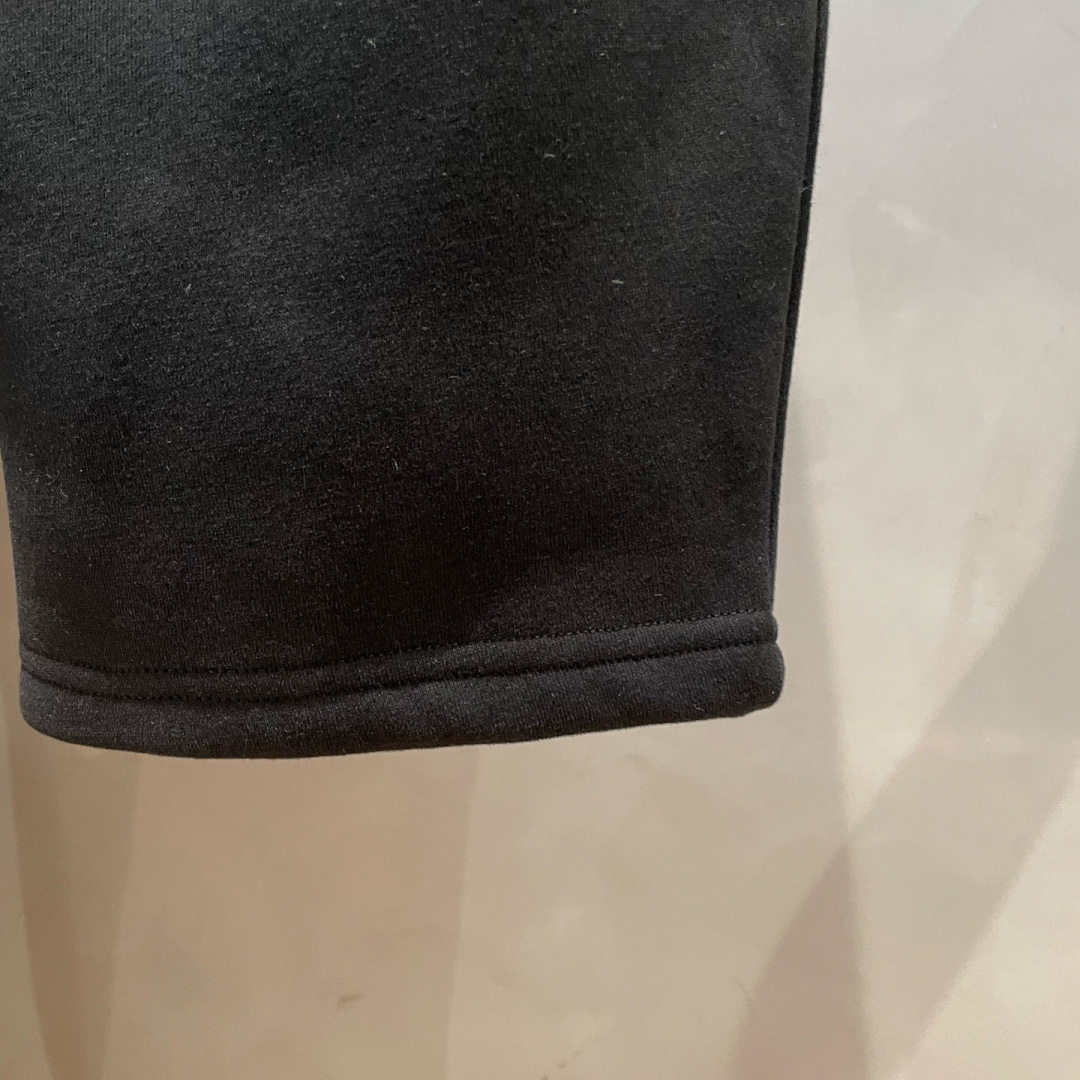 Alexander🌟秋冬新款拼接设计休闲裤🆕采用优质面料，具有质感，松紧腰带设计，超级时尚洋气！码数：S