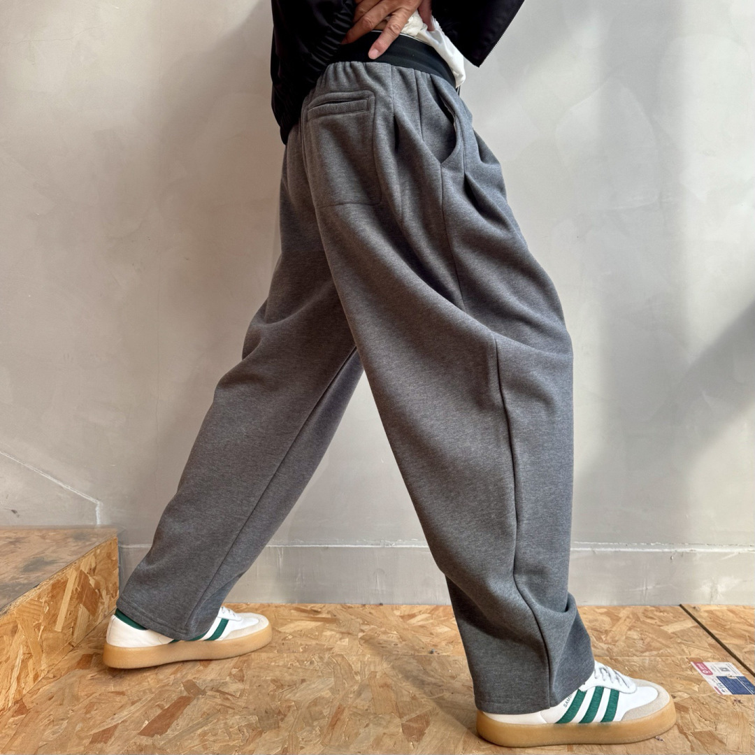 Alexander🌟秋冬新款拼接设计休闲裤🆕采用优质面料，具有质感，松紧腰带设计，超级时尚洋气！码数：S