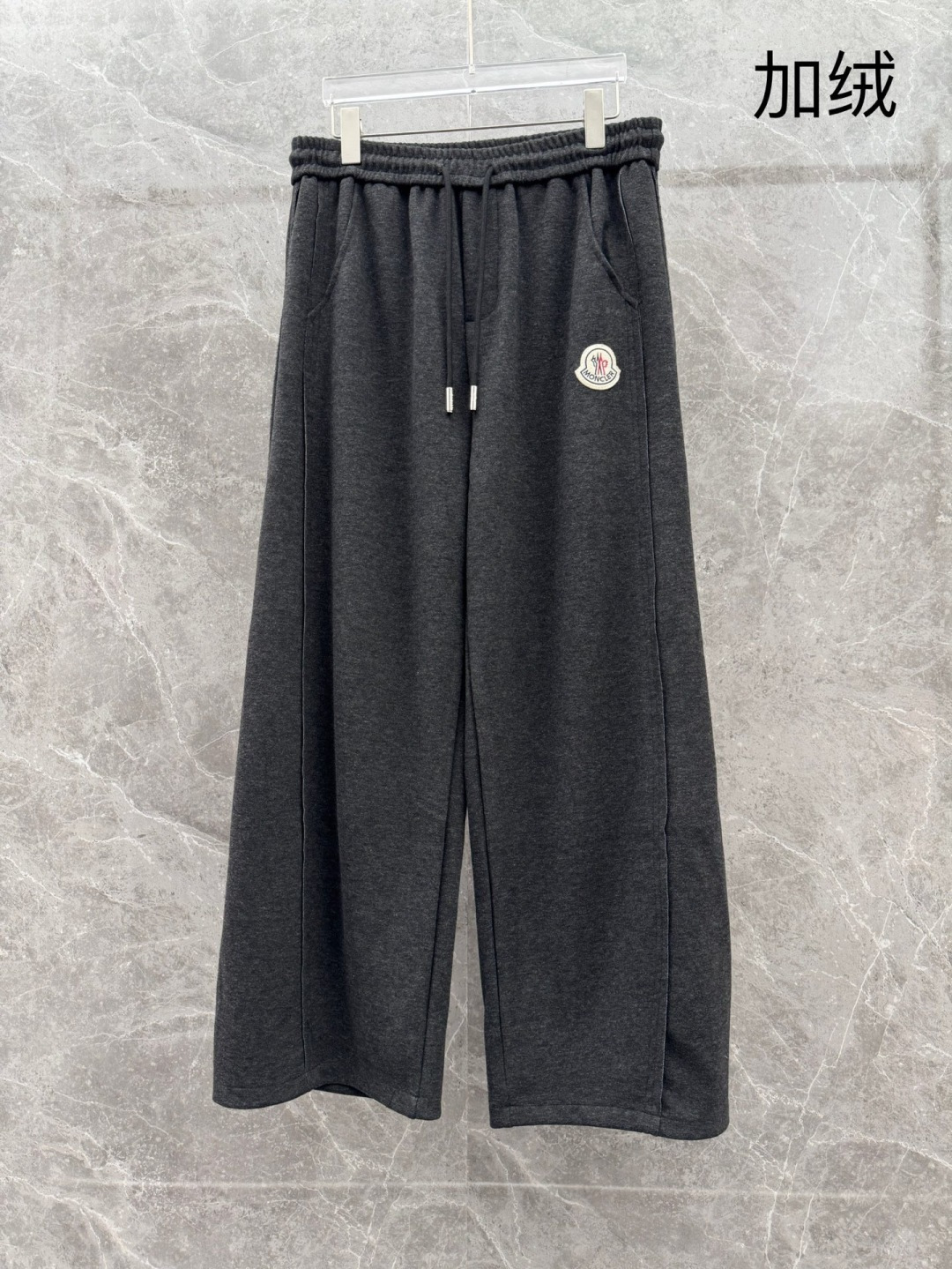 （新出加绒）蒙口🌈🌈新款加绒长裤！采用高定优质面料，亲肤舒适细腻，久穿不变形不起皱，耐穿性能强。腰部松紧