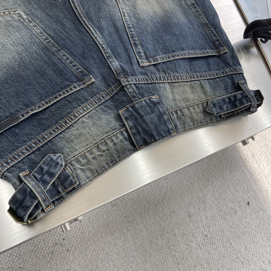 SlP🆕 2025秋冬系列牛仔长裤 码数：M-3XL 休闲直筒裤 面料:天然有机棉织造而成的粗斜纹风格的