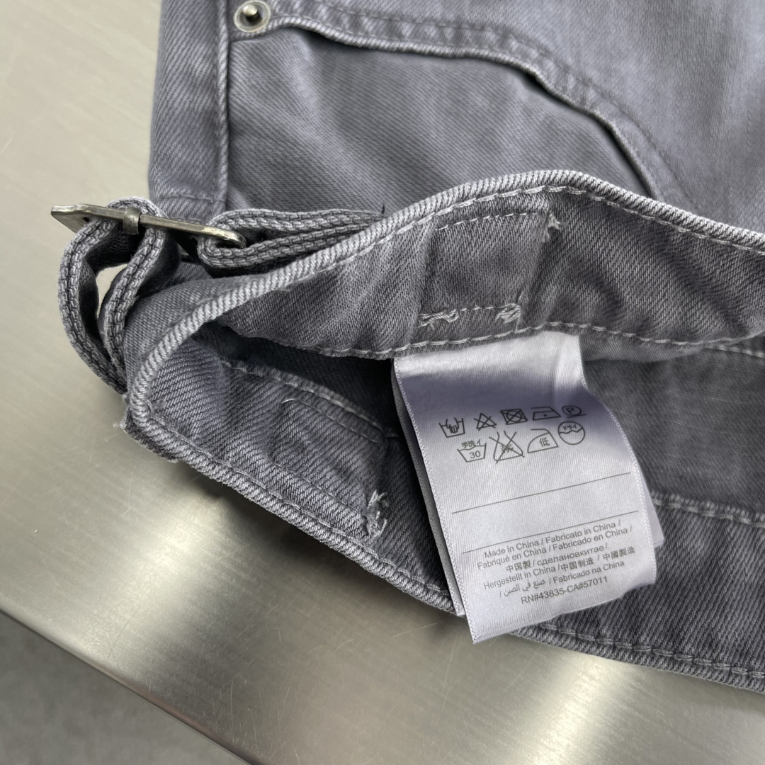 SlP🆕 2025秋冬系列牛仔长裤 码数：M-3XL 休闲直筒裤 面料:天然有机棉织造而成的粗斜纹风格的