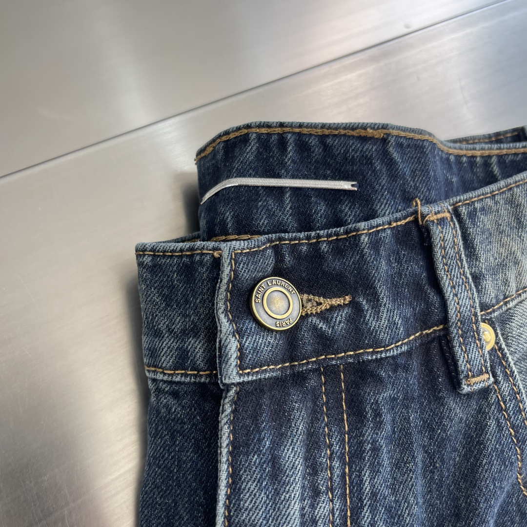 SlP🆕 2025秋冬系列牛仔长裤 码数：M-3XL 休闲直筒裤 面料:天然有机棉织造而成的粗斜纹风格的