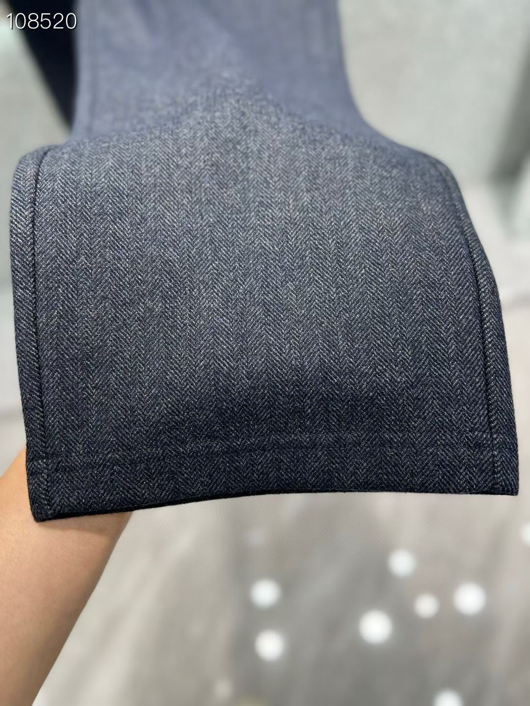 Kiton 𝟐𝟎𝟐𝟓秋冬上新高订轻奢休闲裤 现货供应 澳洲绵羊毛面料 抗皱免烫 抗寒保暖 舒适0压感 贴