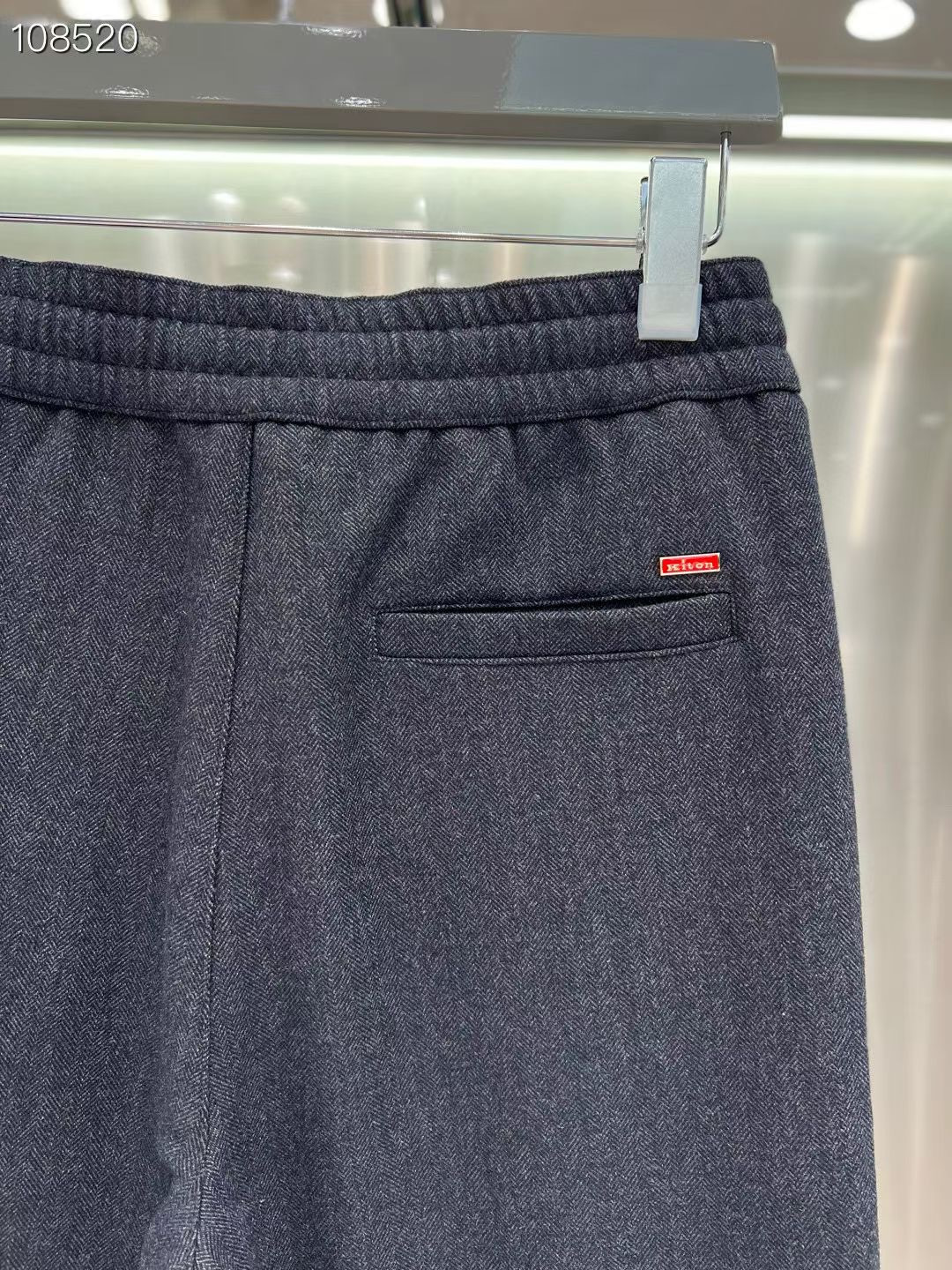 Kiton 𝟐𝟎𝟐𝟓秋冬上新高订轻奢休闲裤 现货供应 澳洲绵羊毛面料 抗皱免烫 抗寒保暖 舒适0压感 贴