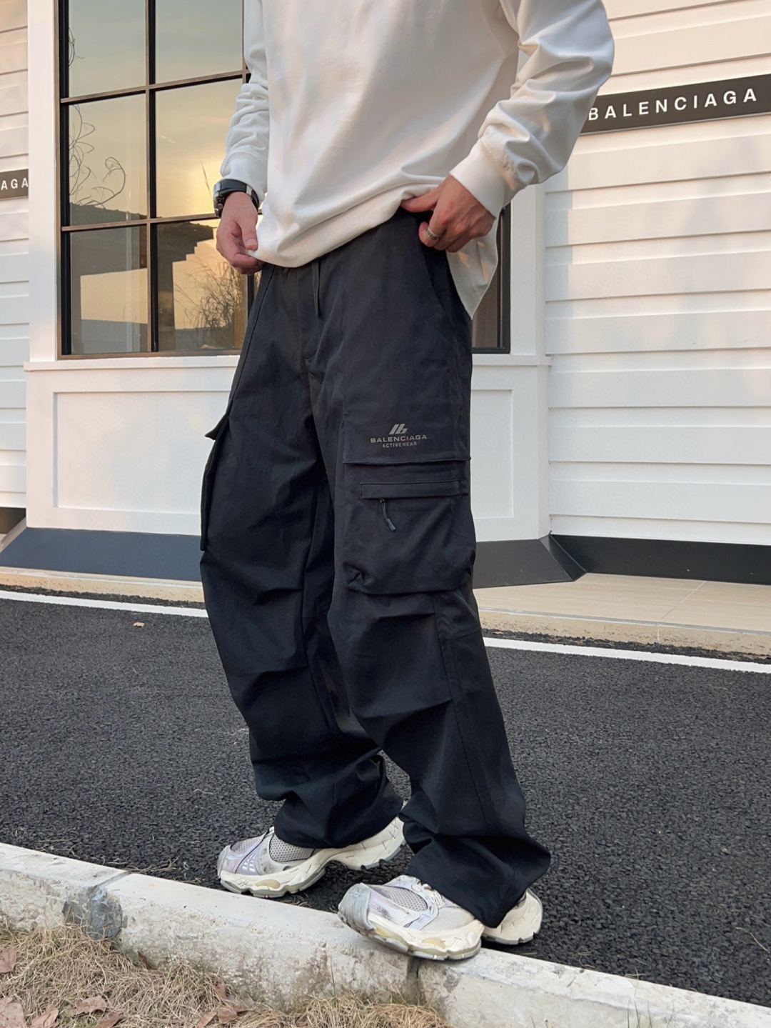 2025巴黎 秋冬新品发售！ 工装元素系列运动休闲裤精细打造！工装立体口袋设计！水洗工艺面料不易变形褪色
