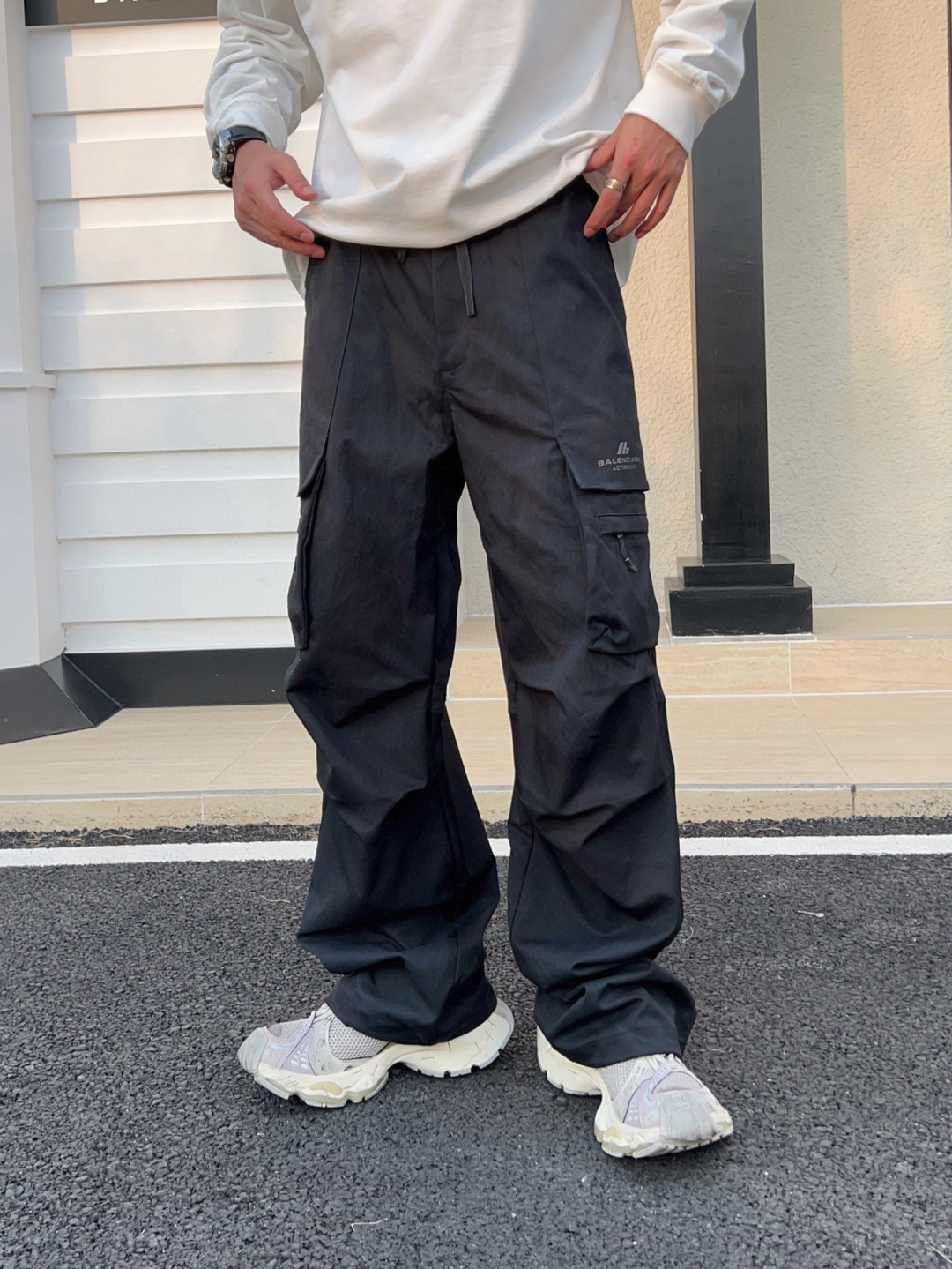 2025巴黎 秋冬新品发售！ 工装元素系列运动休闲裤精细打造！工装立体口袋设计！水洗工艺面料不易变形褪色