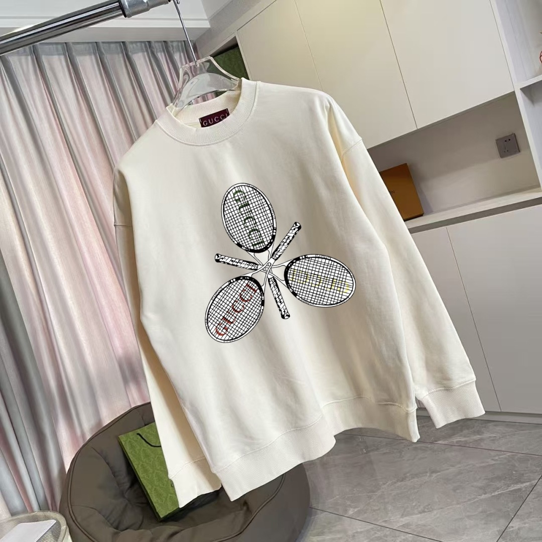 GUCC*2025秋冬新款 个性字母logo印花 定制面料400g 圆领卫衣 男女同款颜色：黑色 杏色 