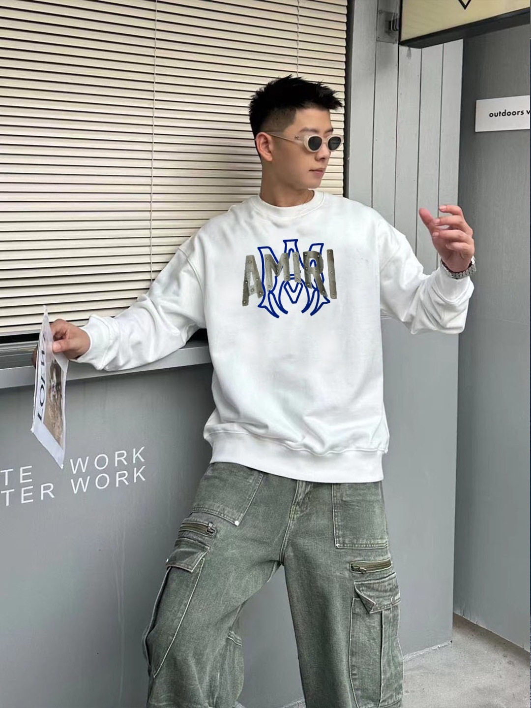 AMIRI* 2025秋冬新款圆领卫衣400克毛圈纯棉字母植绒➕3D印花颜色：黑色 白色 灰色 深蓝码数