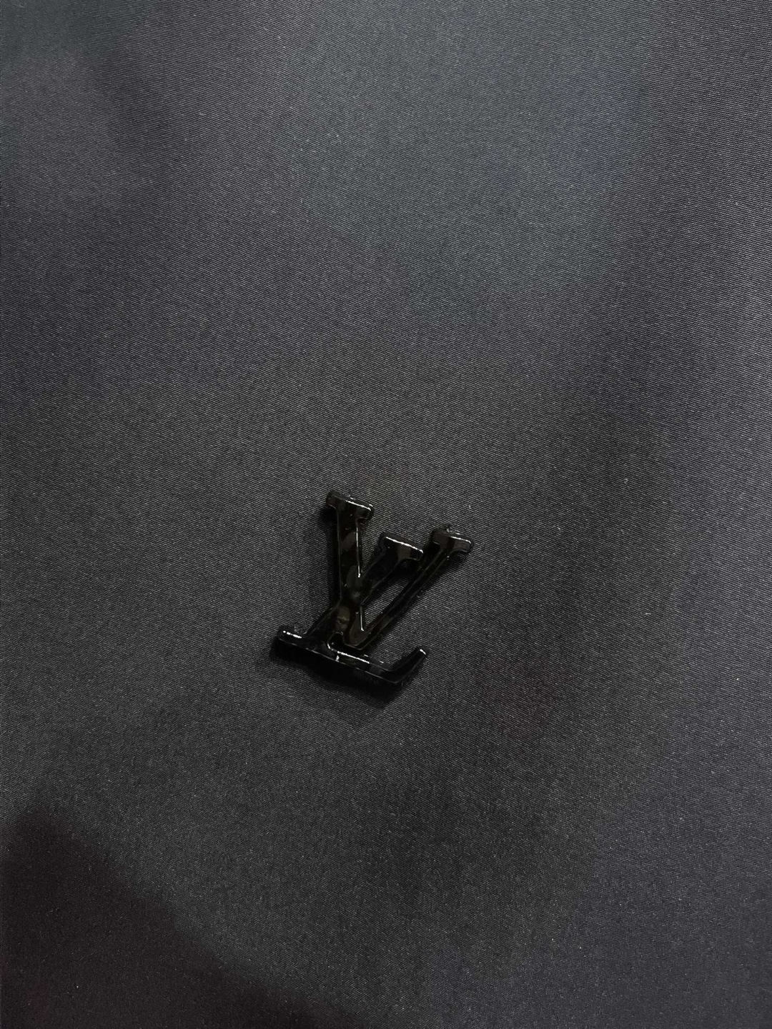 LV 官网同款，三标齐全，提前发售 2025ss开秋新款男士夹克外套，双面穿原单三标齐全高端版本 专柜定