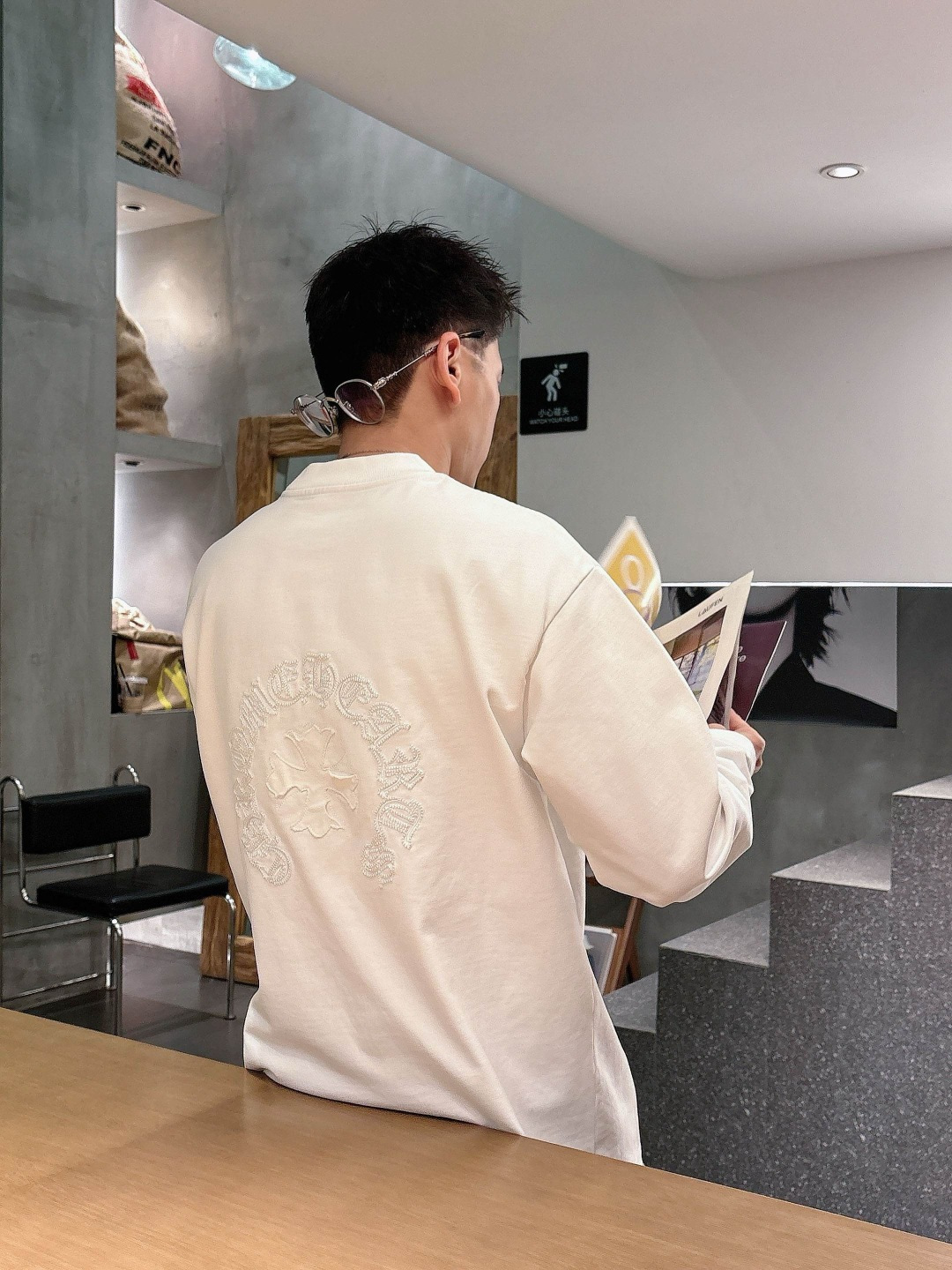 25新款磨毛长袖阔版T恤颜色：黑，白尺码：S-2XL