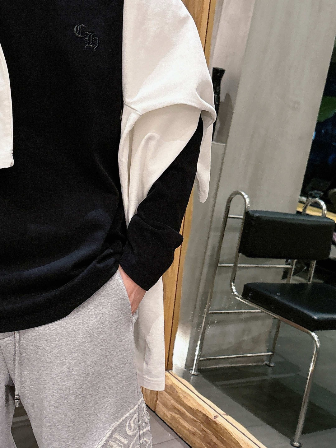 25新款磨毛长袖阔版T恤颜色：黑，白尺码：S-2XL