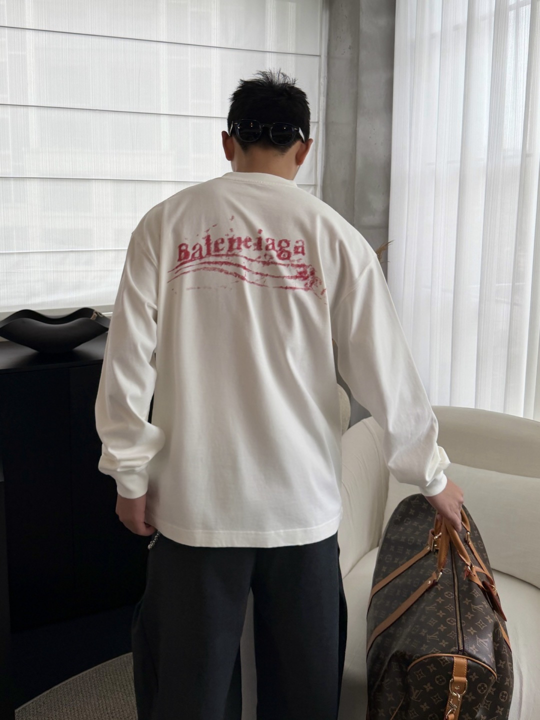 新款秋冬长袖🆕颜色：黑，白码数：S-XL款号：7020