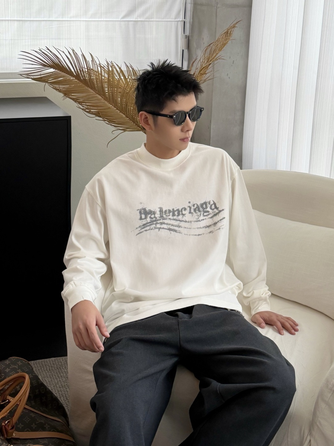 新款秋冬长袖🆕颜色：黑，白码数：S-XL款号：7020