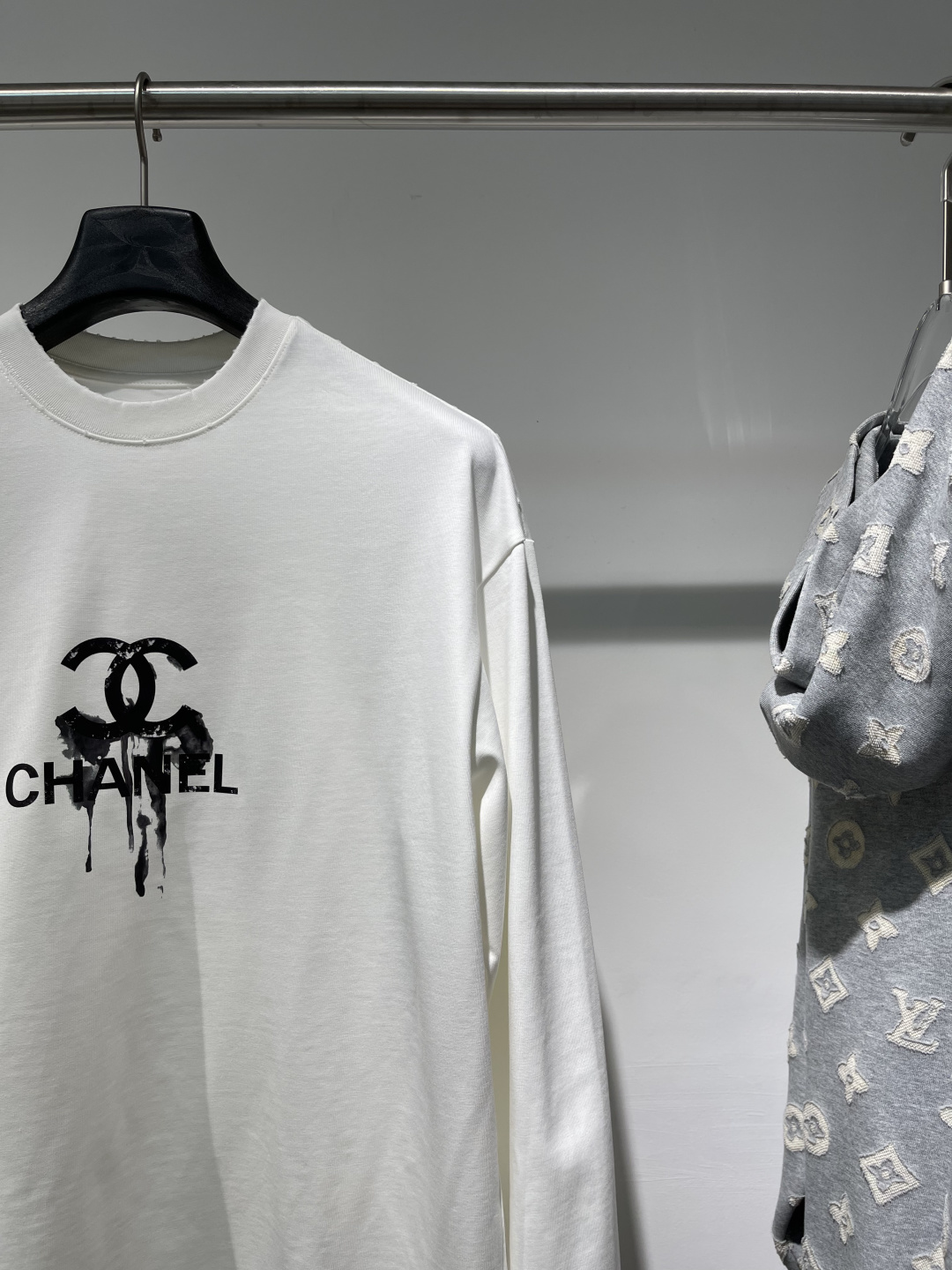 2025秋冬新款香奈儿磨破长袖尺码 : XS S M L XL