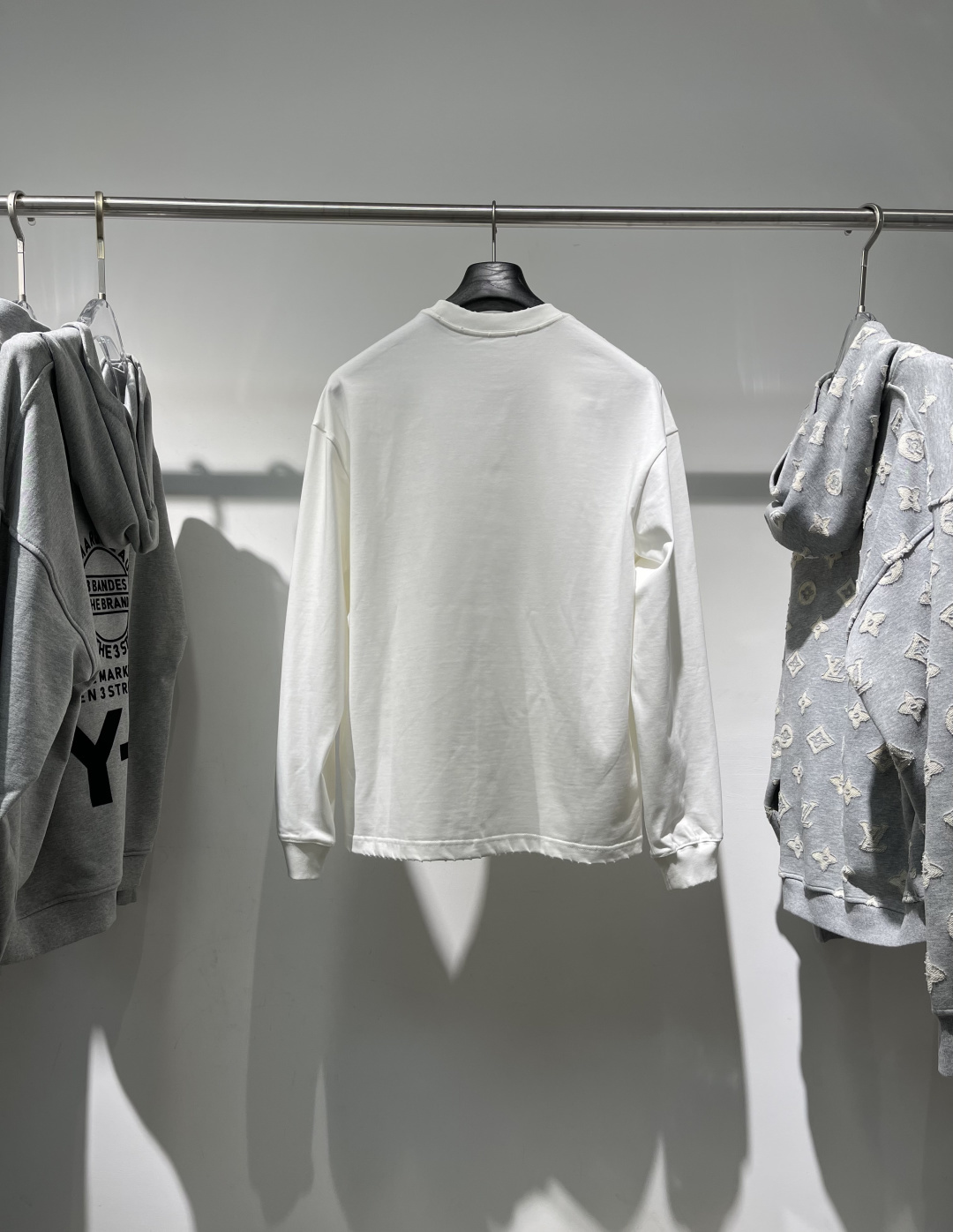 2025秋冬新款香奈儿磨破长袖尺码 : XS S M L XL