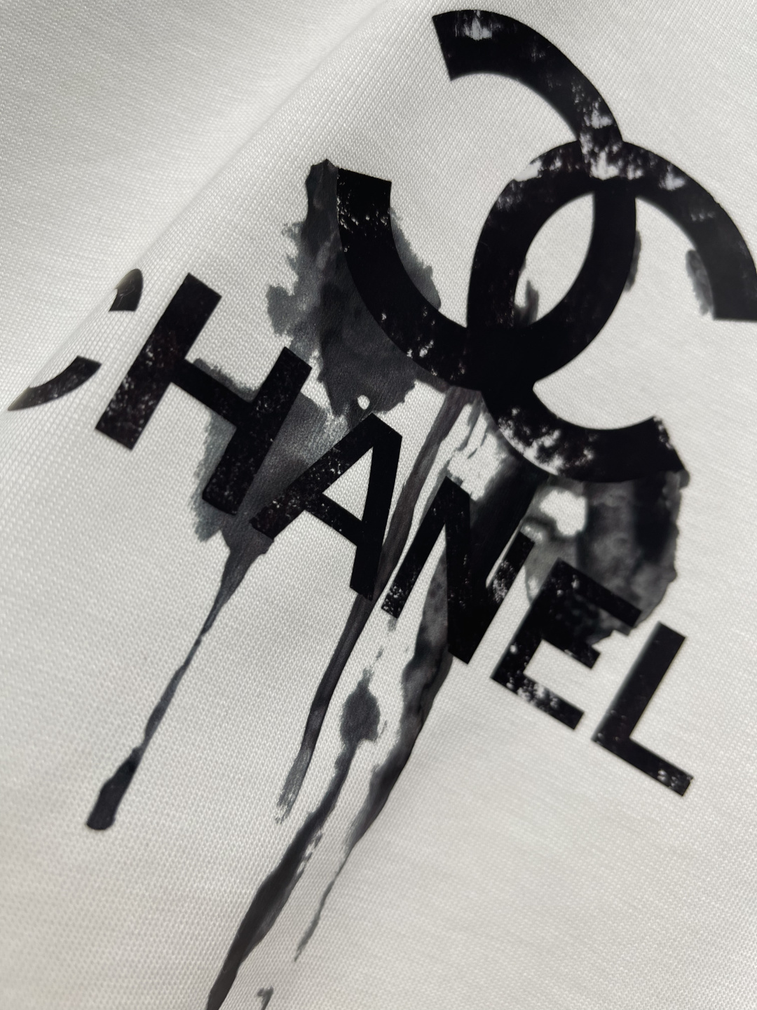 2025秋冬新款香奈儿磨破长袖尺码 : XS S M L XL