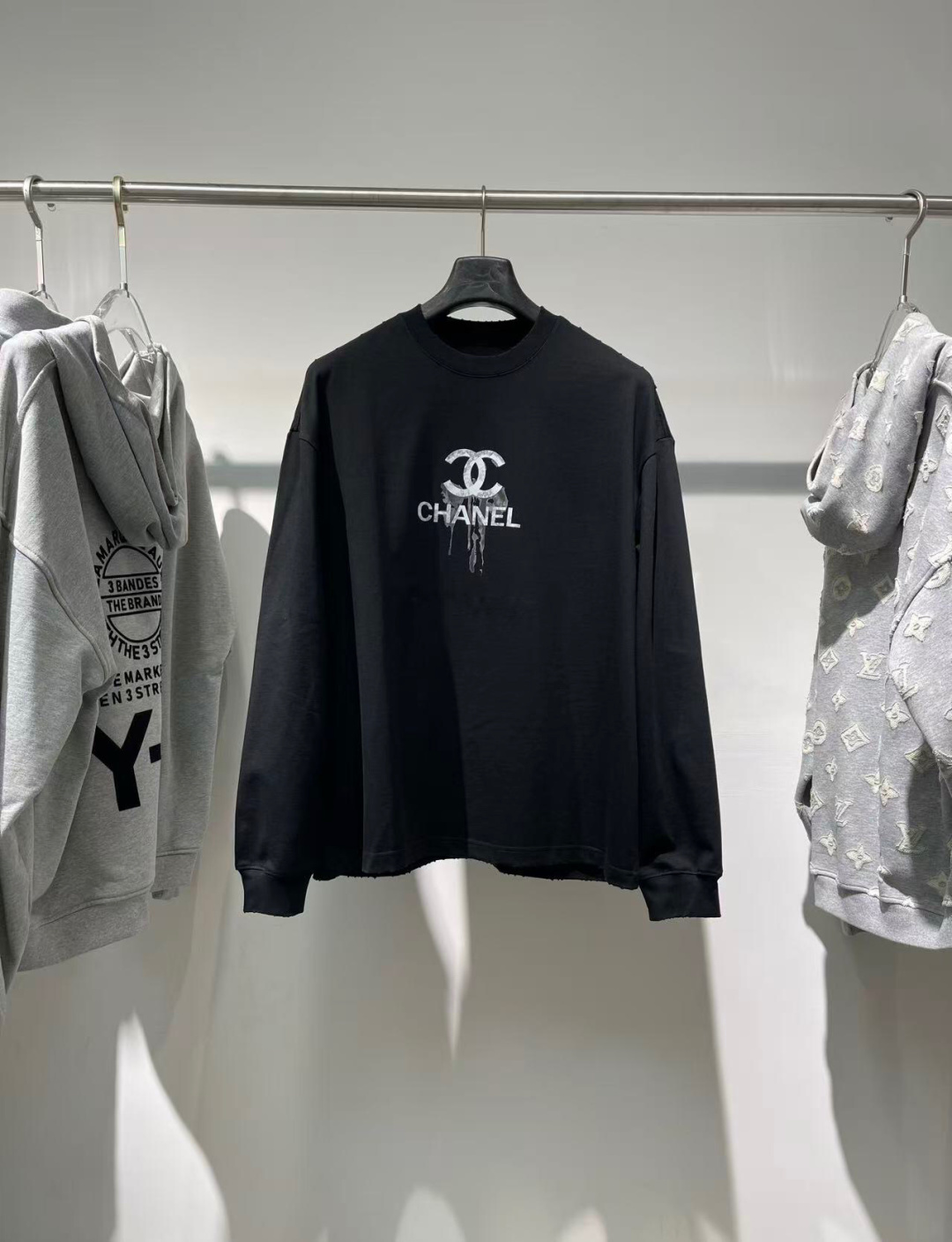 2025秋冬新款香奈儿磨破长袖尺码 : XS S M L XL