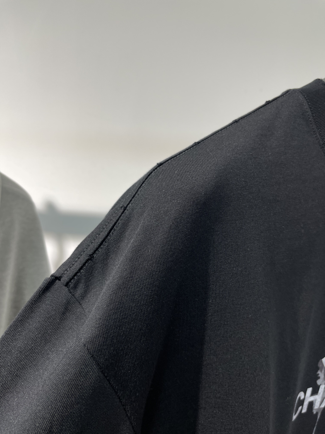 2025秋冬新款香奈儿磨破长袖尺码 : XS S M L XL