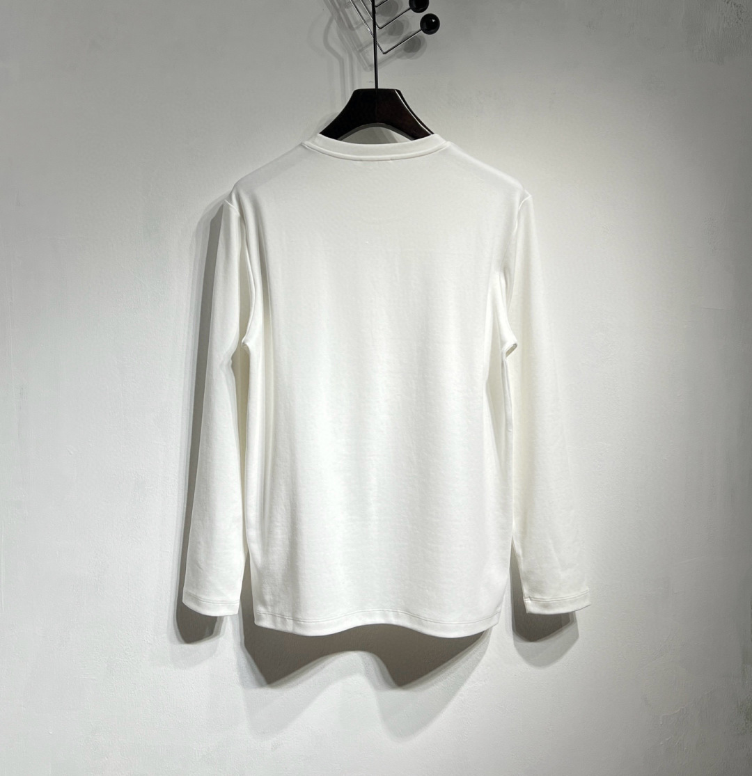 【秋冬新款】穿着舒适如水，质感如玉！！超舒适的莫代尔复合长绒棉质感长袖T恤，PD三角标净色！2025SS