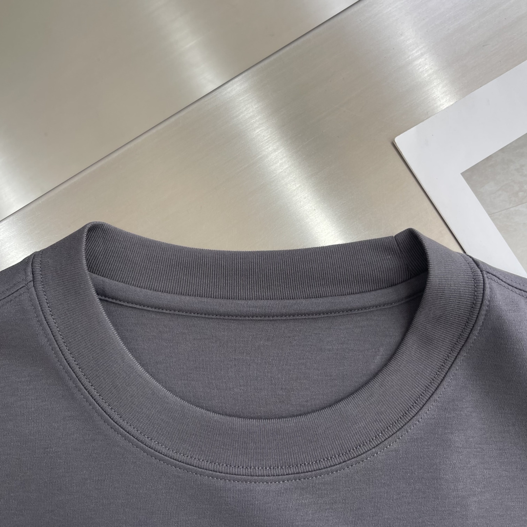 Dio 2025秋冬系列长袖打底尺码: M-5XL 常规版型220克重，莫代尔双面面料 面料表面纹理细腻