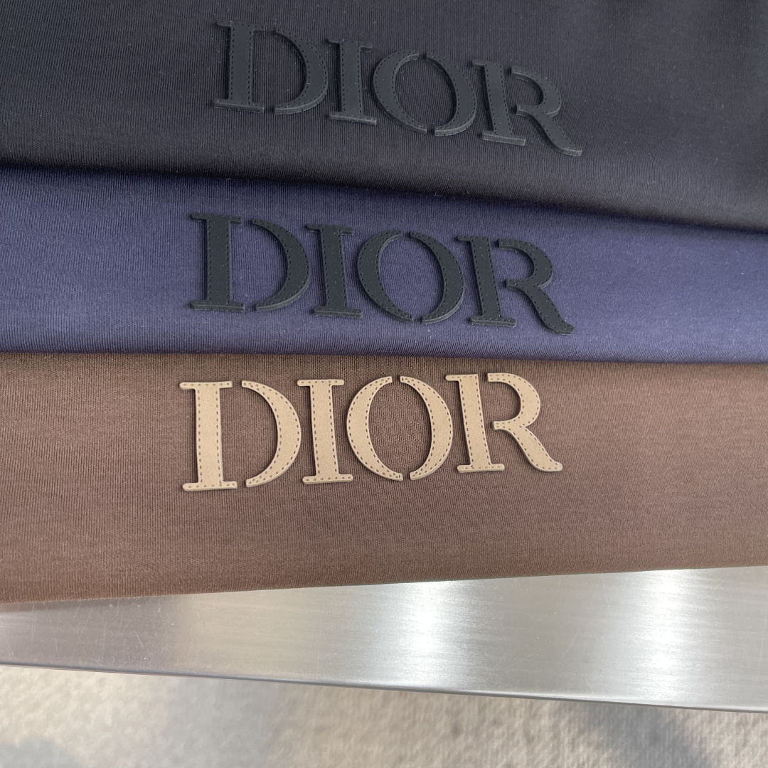 Dio 2025秋冬系列长袖打底尺码: M-5XL 常规版型220克重，莫代尔双面面料 面料表面纹理细腻