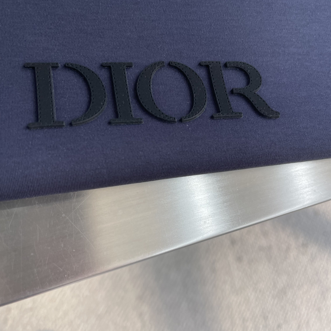 Dio 2025秋冬系列长袖打底尺码: M-5XL 常规版型220克重，莫代尔双面面料 面料表面纹理细腻