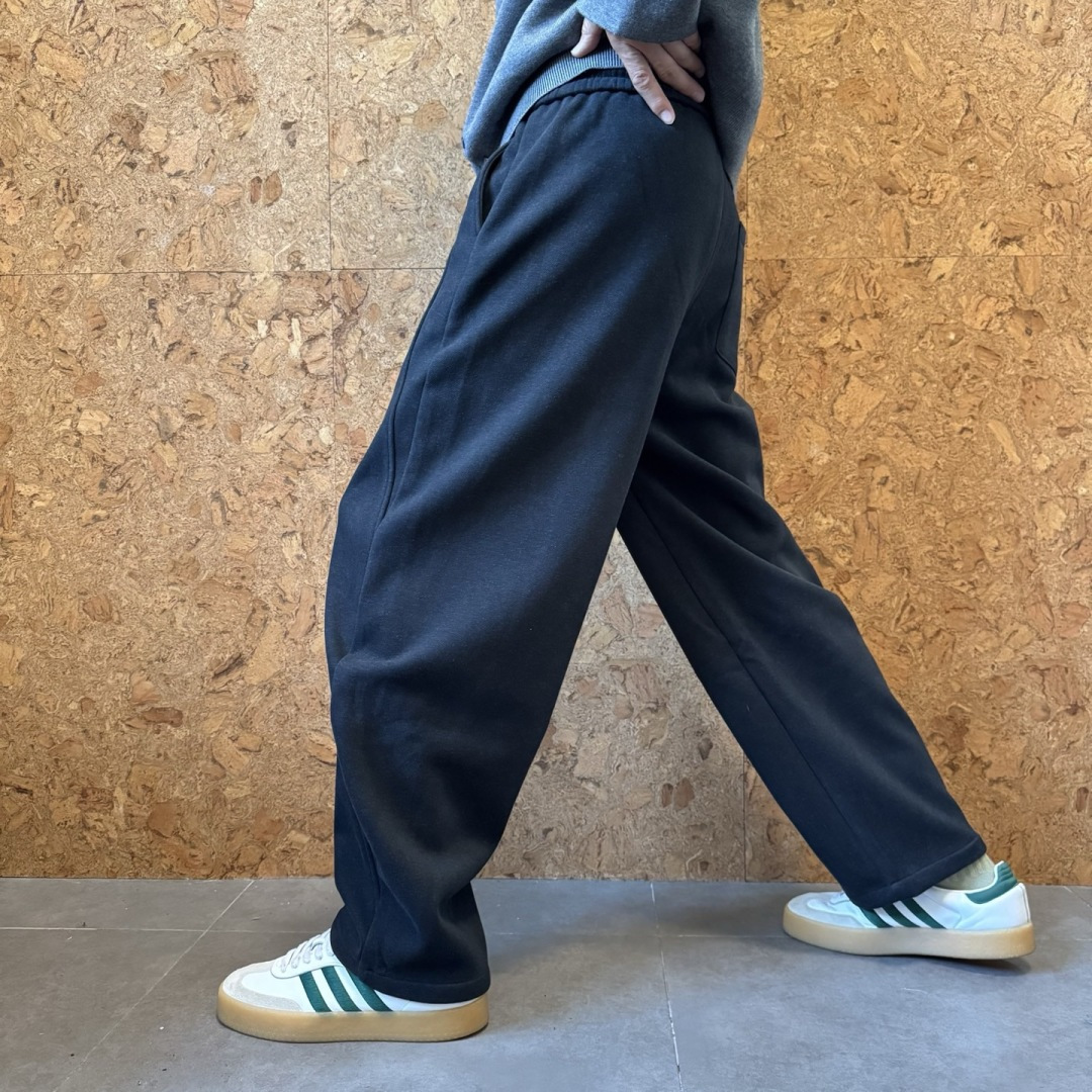 BV🌟秋冬新款设计感潮流休闲裤🆕采用优质面料，具有质感，松紧腰带设计，超级时尚洋气！码数：M-3XL 男