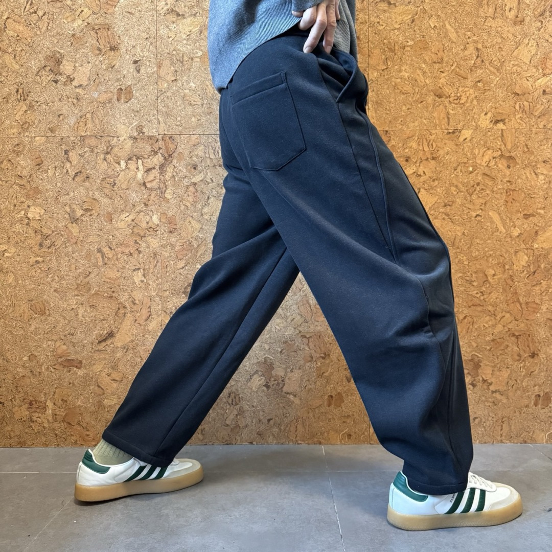 BV🌟秋冬新款设计感潮流休闲裤🆕采用优质面料，具有质感，松紧腰带设计，超级时尚洋气！码数：M-3XL 男