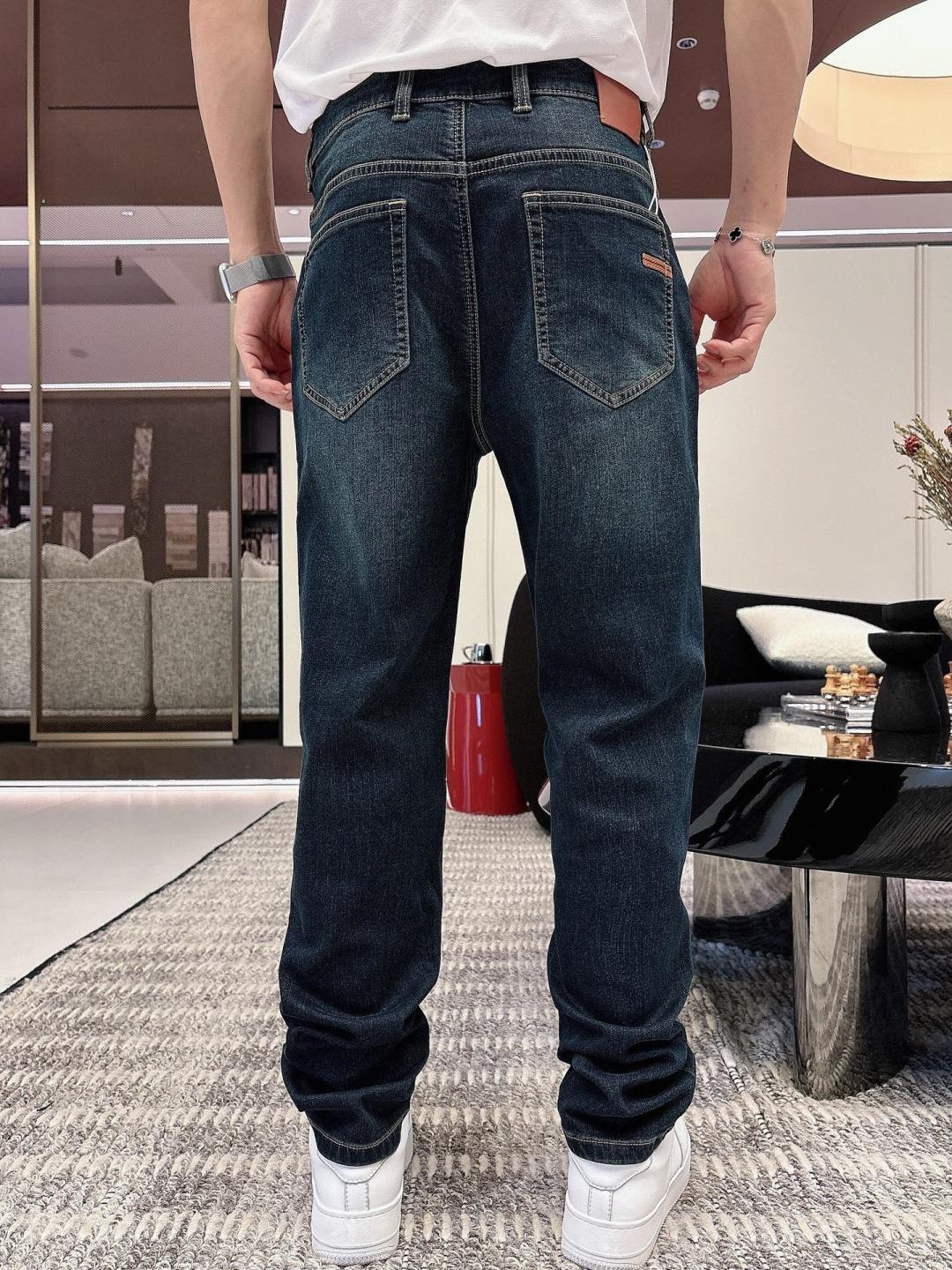 H8308🔥🔥|| 2025 秋冬新品 1:颜色：蓝色2:尺码：M-3XL3:版型： 牛仔裤4:成份：含