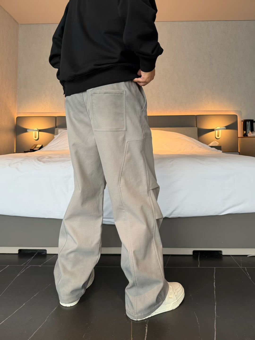 新款秋冬加绒裤子[庆祝][庆祝]码数：M-3xL颜色：黑，灰款号：5068-H