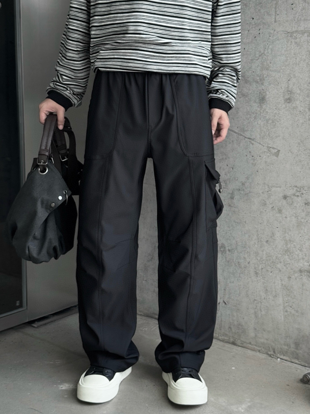 ALO 新款秋冬裤子🆕颜色：黑码数：M-3XL款号：5201