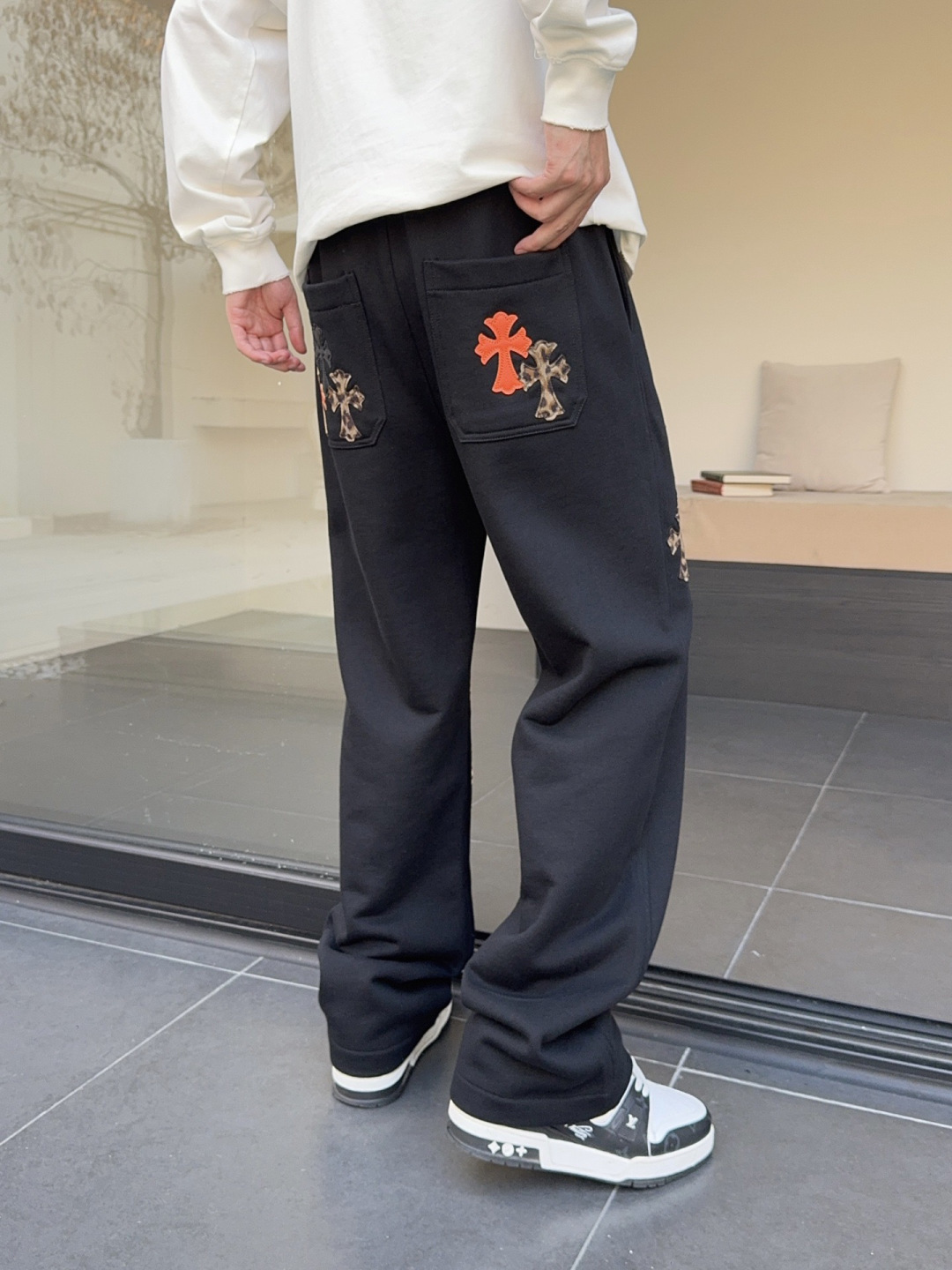 2025秋冬新款克罗心专柜订制面料加厚款休闲裤码数 ：M-3XL