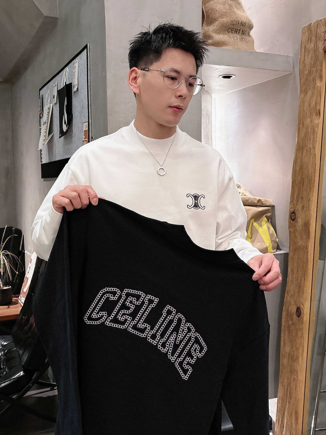 25新款磨毛长袖阔版T恤颜色：黑，白尺码：S-2XL