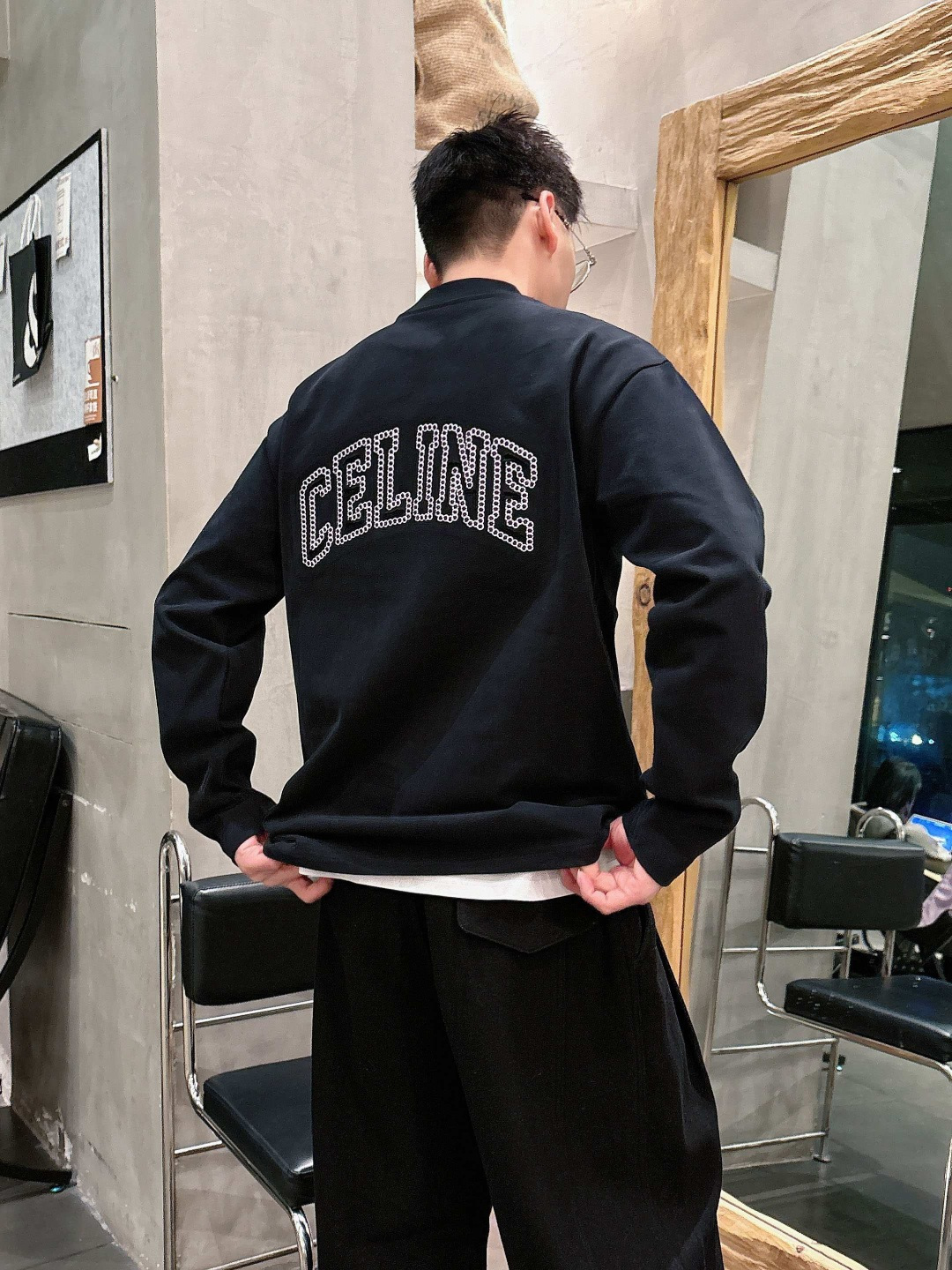 25新款磨毛长袖阔版T恤颜色：黑，白尺码：S-2XL