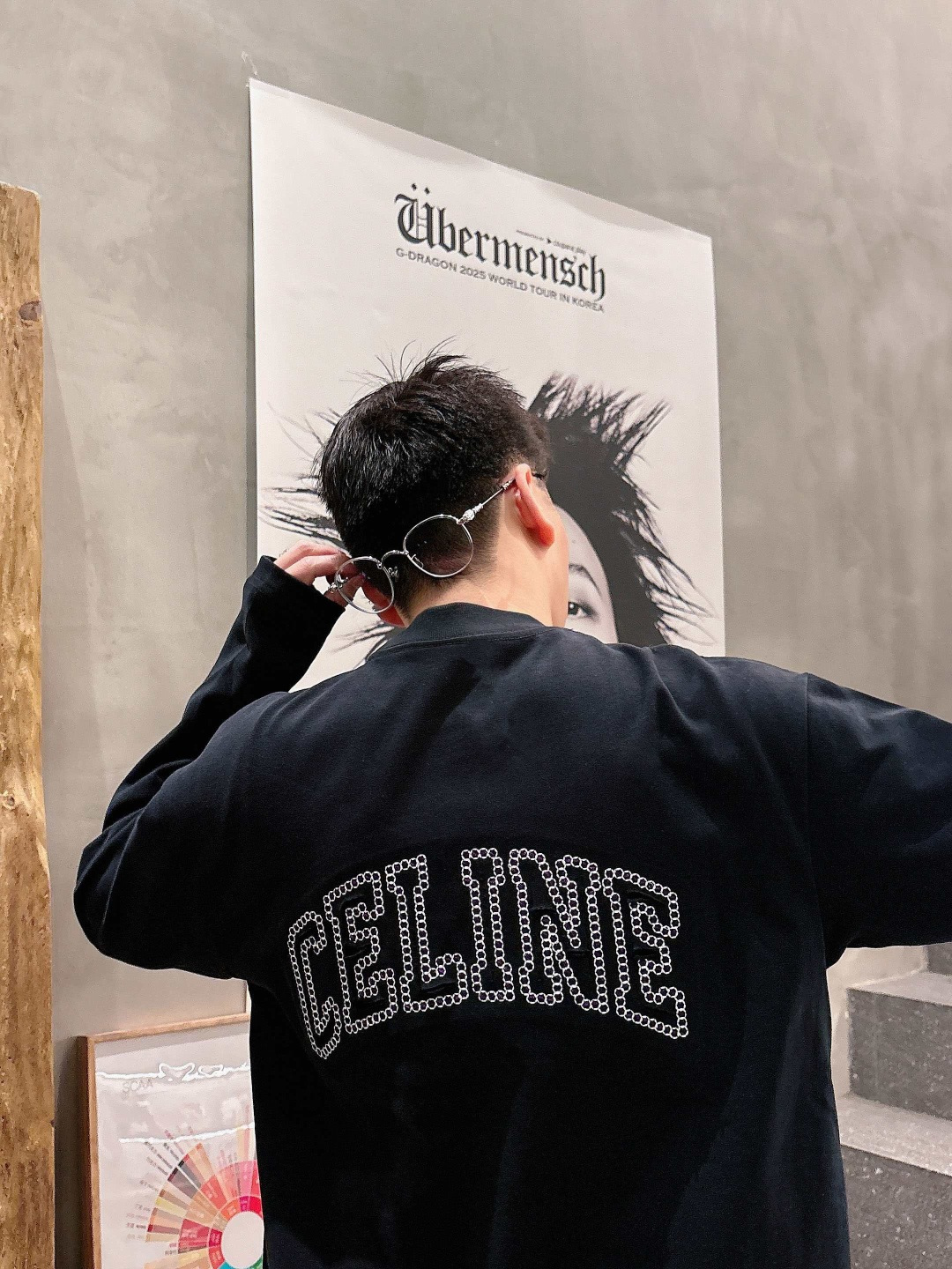 25新款磨毛长袖阔版T恤颜色：黑，白尺码：S-2XL