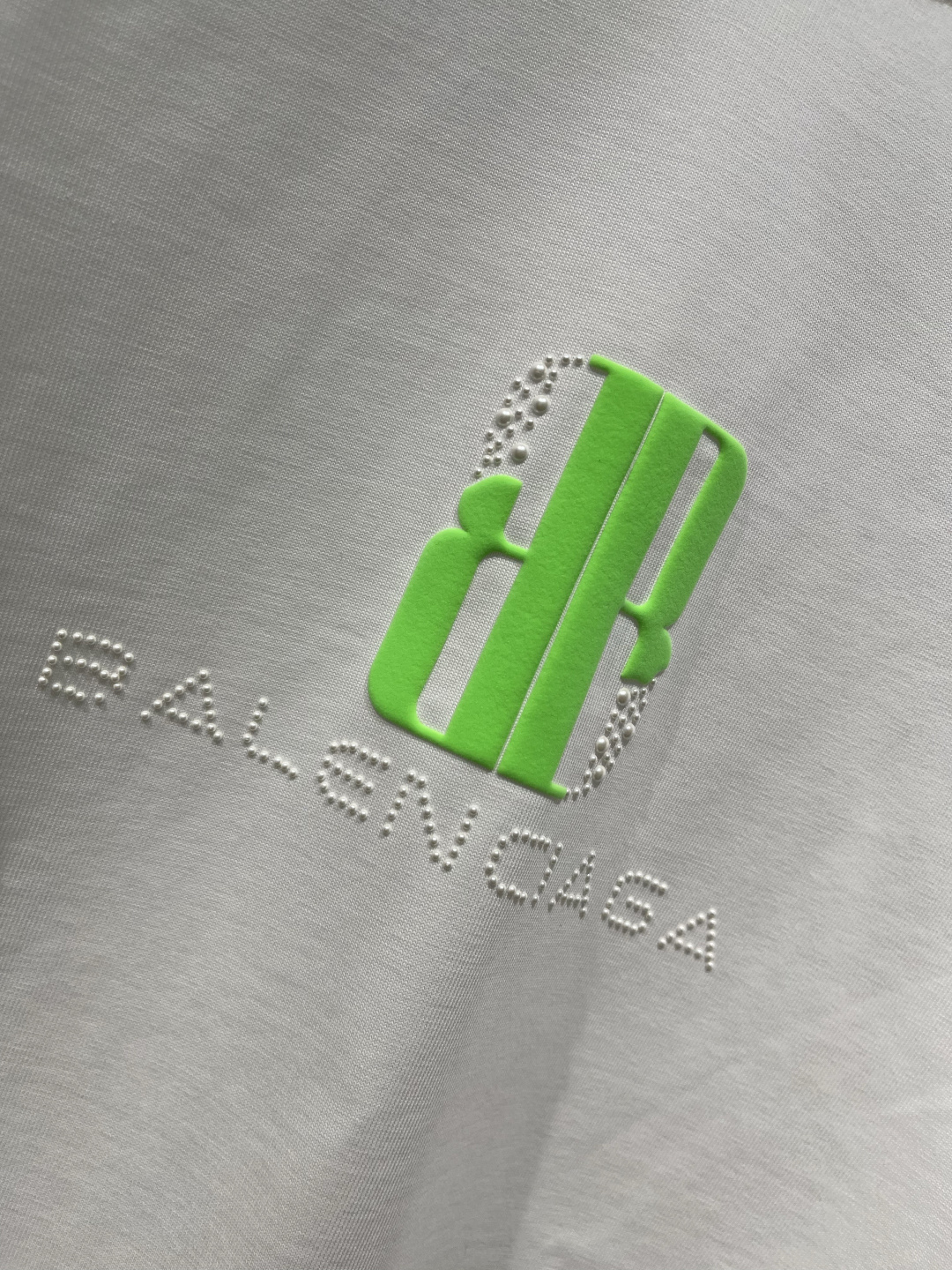 2025秋冬新款巴黎世家长袖尺码 : XS S M L XL