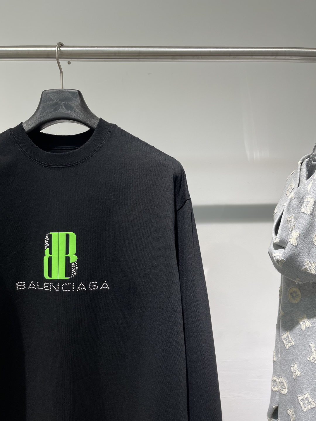 2025秋冬新款巴黎世家长袖尺码 : XS S M L XL