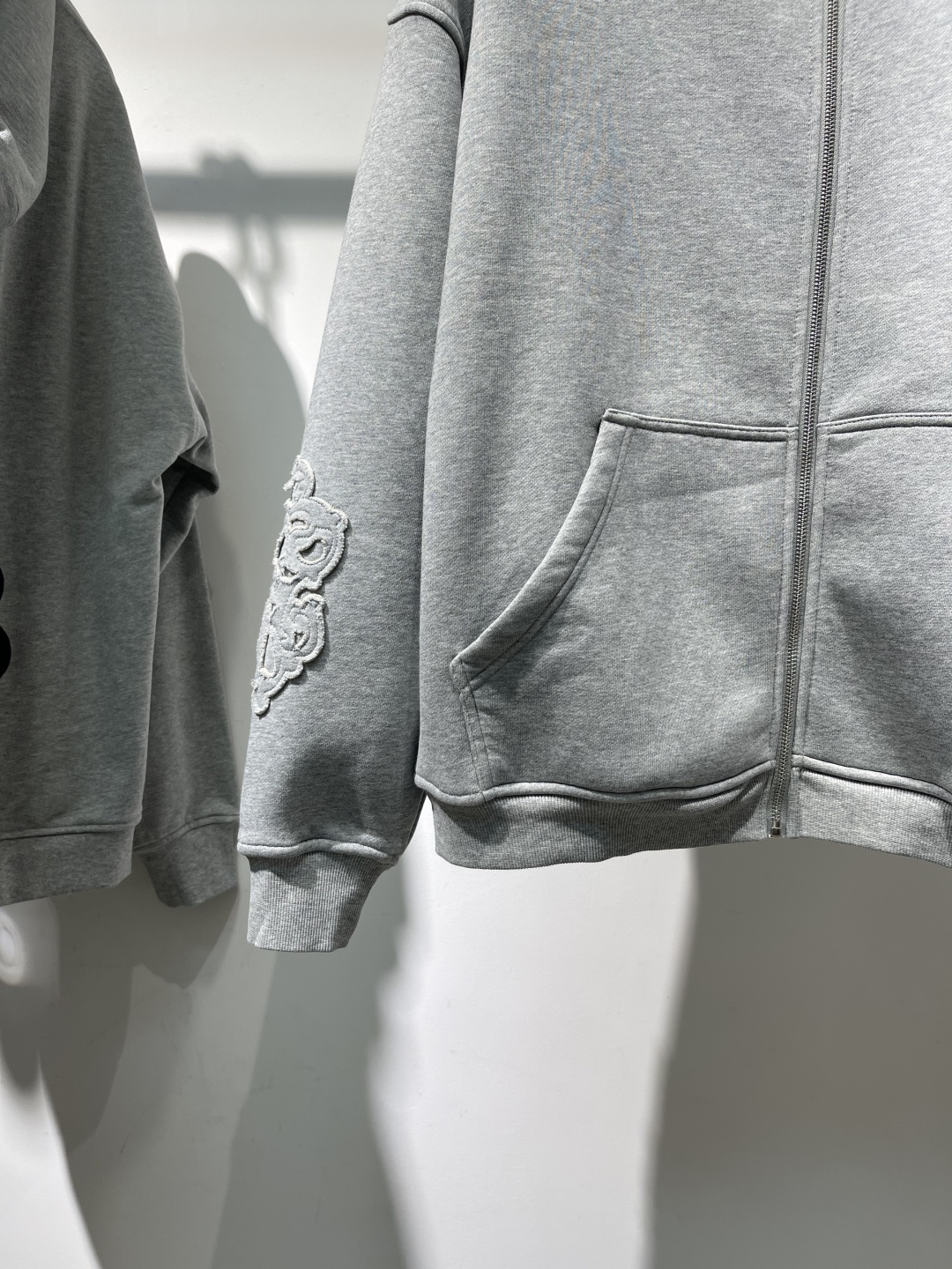 2025秋冬新款克罗心加绒加厚外套码数 ：S M L XL