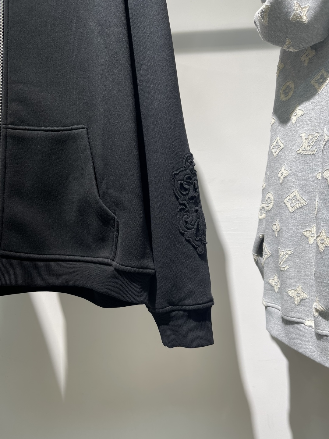 2025秋冬新款克罗心加绒加厚外套码数 ：S M L XL